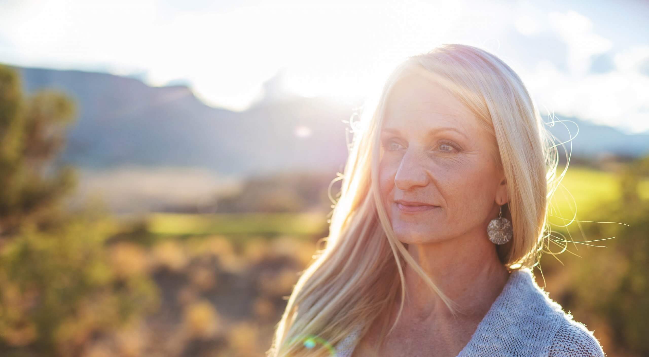 Sunset Beauty Elements Stills Young adult women outdoors in Colorado Beautiful Females from various angles, DOF and POV Lens Flare and Backlight Intentional(photos professionally retouched and filters applied as needed - Lightroom / Photoshop - original size 8688 x 5792 canon 5DS Full Frame)